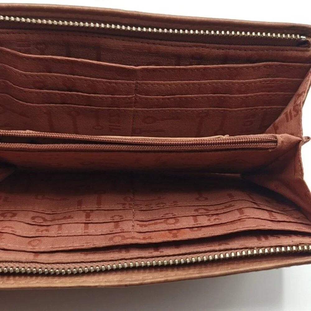 Fossil Maddox Continental Wallet Tan Leather Zip Around